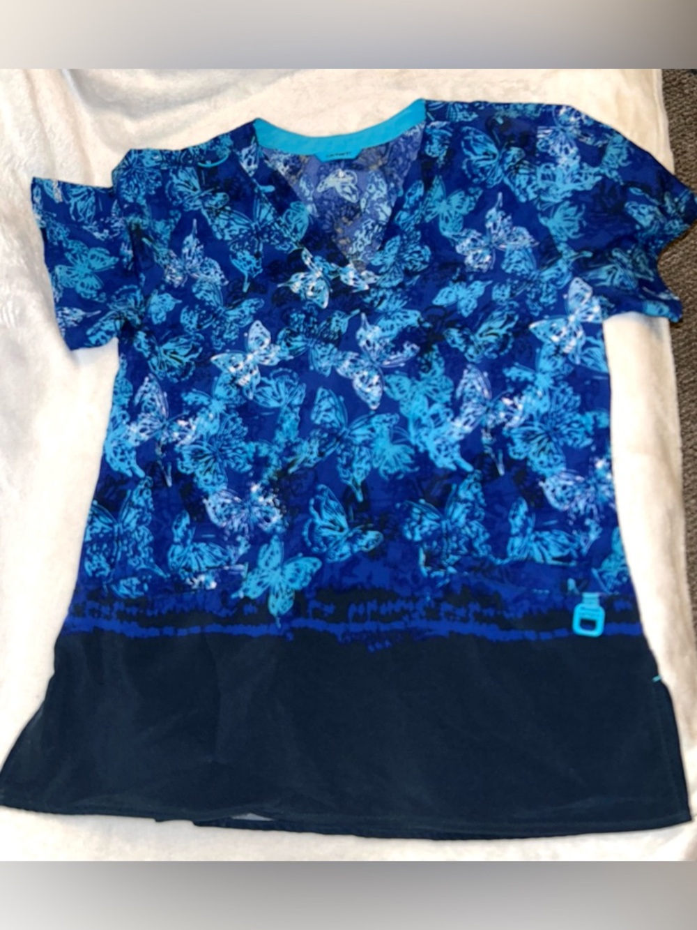 Women’s Carhartt scrub top
